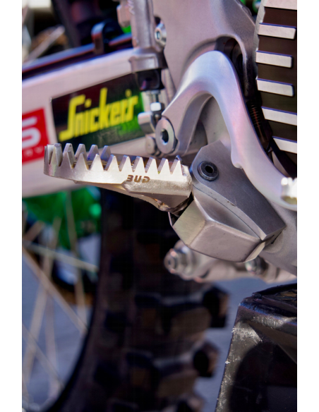Protector Metálico para Estriberas Kawasaki KXF 250 2015- + KXF 450 2012-